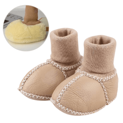 Mini Boots™ | Warm & kuschelig - rutschfeste Babyhausschuhe | 1+1 GRATIS - Finezo.de