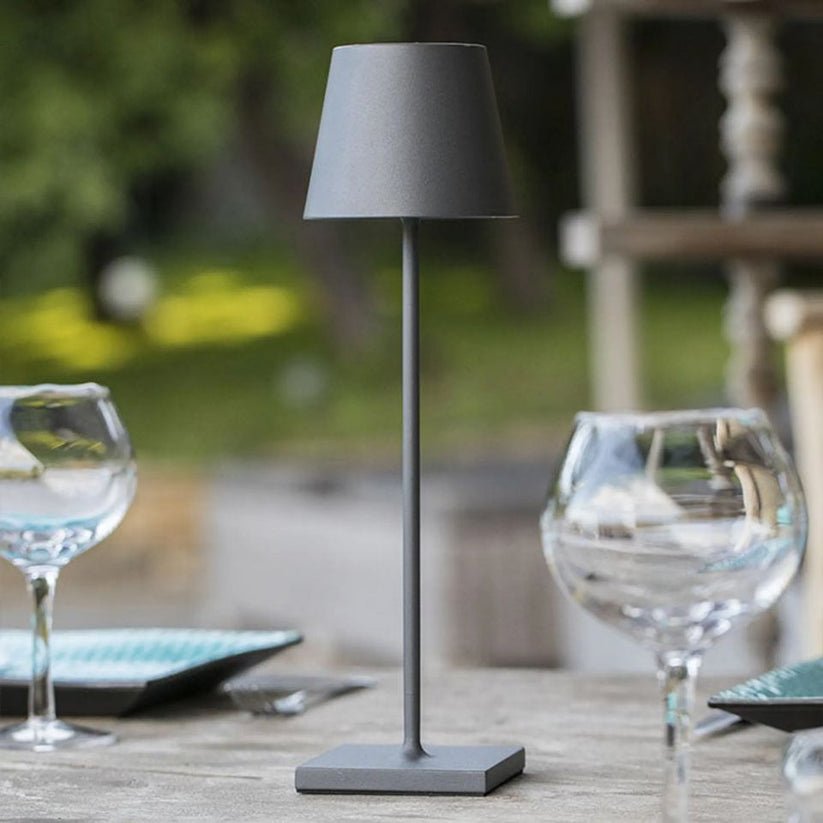 Tableglow™ | Hohe Tischlampe mit Dimmerfunktion | 50% RABATT - Finezo.de
