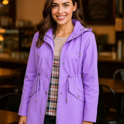 Clara | Eleganter, wasserabweisender Damenmantel mit edlem Karofutter - Finezo.de