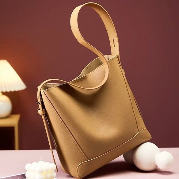 Finezo - Damen Leder - Umhängetasche im Oversized Bucket - Design - Finezo.de
