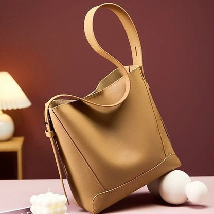 Finezo - Damen Leder - Umhängetasche im Oversized Bucket - Design - Finezo.de