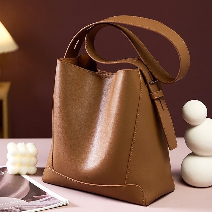 Finezo - Damen Leder - Umhängetasche im Oversized Bucket - Design - Finezo.de