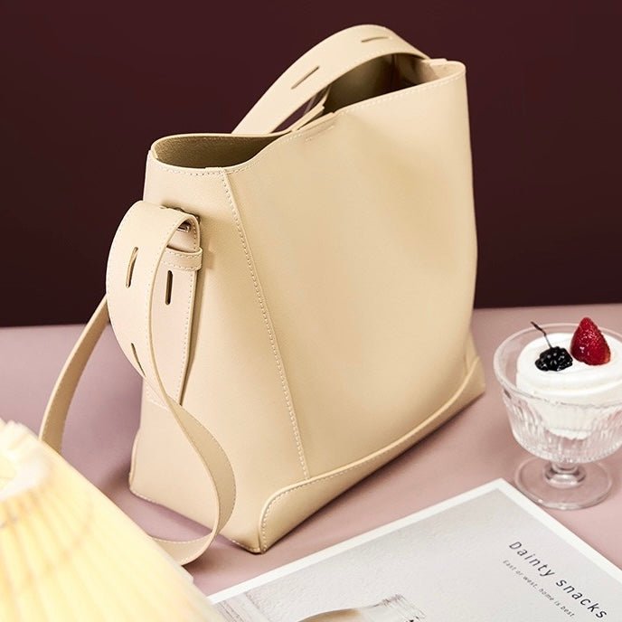 Finezo - Damen Leder - Umhängetasche im Oversized Bucket - Design - Finezo.de