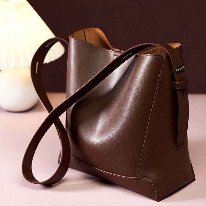 Finezo - Damen Leder - Umhängetasche im Oversized Bucket - Design - Finezo.de