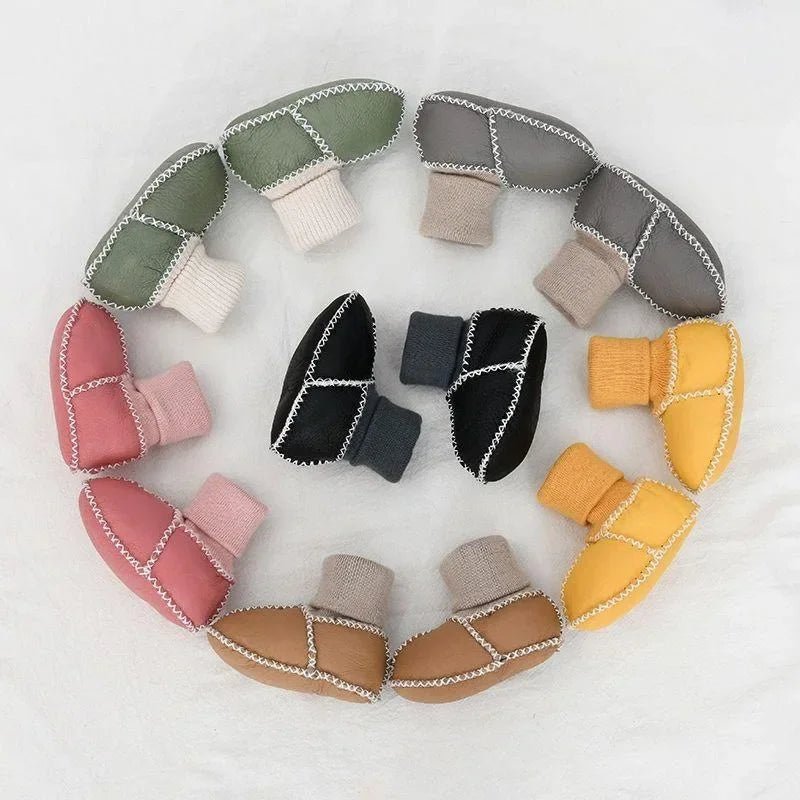 Mini Boots™ | Warm & kuschelig - rutschfeste Babyhausschuhe | 1+1 GRATIS - Finezo.de