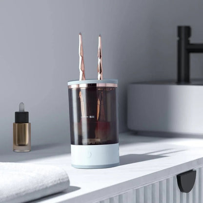 Finezo Blitzsaubere Schminkpinsel - Finezo.de