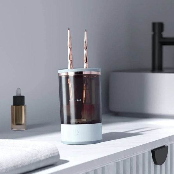 Finezo Blitzsaubere Schminkpinsel - Finezo.de