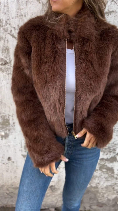 Sara | Flauschige Jacke - Finezo.de